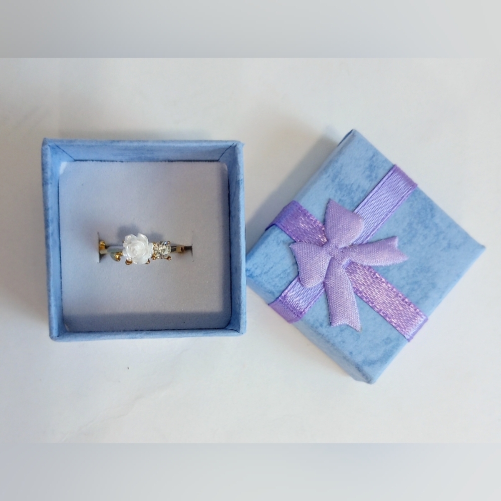 NEW white rose and CZ diamond women's adjustable gold ring - Picture 5 of 5